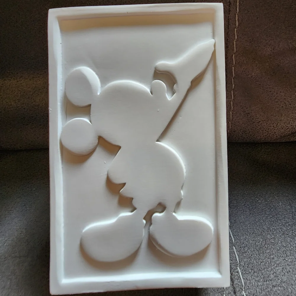 NWT Disney Mickey Mouse Cutout White Silhouette 4 Inch Debossed Figure Tumbler